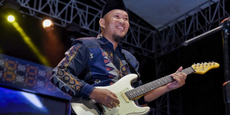 Wakil Wali Kota Kendari, Sudirman unjuk skill dimalam puncak HUT Kendari