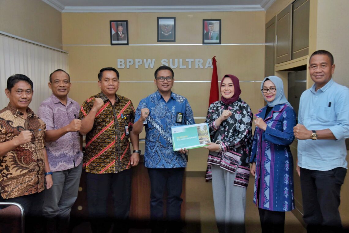 Wali Kota Kendari, Siska Karina Imran saat berkunjung ke Kantor BPPW Sultra terkait sinkronisasi program Pemkot