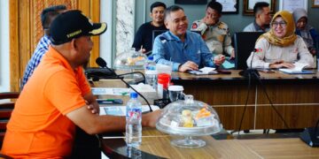 Wakil Wali Kota Kendari, Sudirman pimpin rapat persiapan ekspose 100 hari kerja
