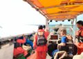 Basarnas Berhasil Evakuasi 12 POB Kapal Ikan Yang Alami Mati Mesin di Pulau Kaledupa
