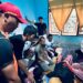 Korban saat diserahterimakan kepada keluarga usai ditemukan meninggal dunia oleh Tim SAR Gabungan