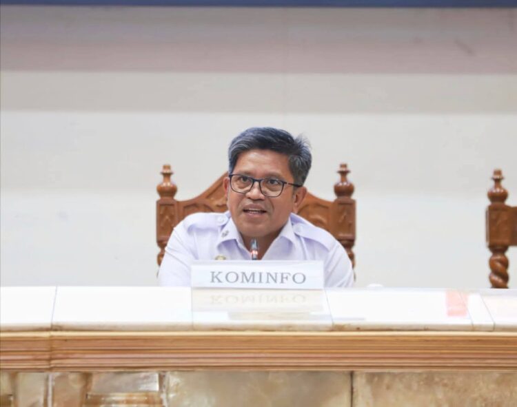 Kepala Dinas Kominfo Sultra, Dr. M. Ridwan Badallah, S.Pd., M.M.