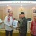 Sekjen Kemensos RI menyerahkan bantuan yang diterima Wakil Wali Kota Kendari