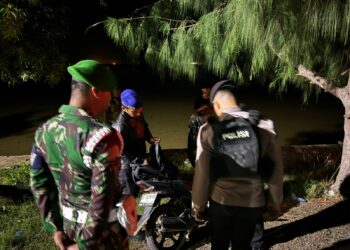 Petugas Gabungan saat melaksanakan KRYD di titik keramaian