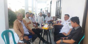 Pengurus KSMI Sultra saat menemui Dewan Pembina, Yusran Akbar