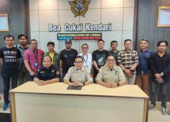 Bea Cukai Kendari bersama Insan Pers pada acara Coffee Morning