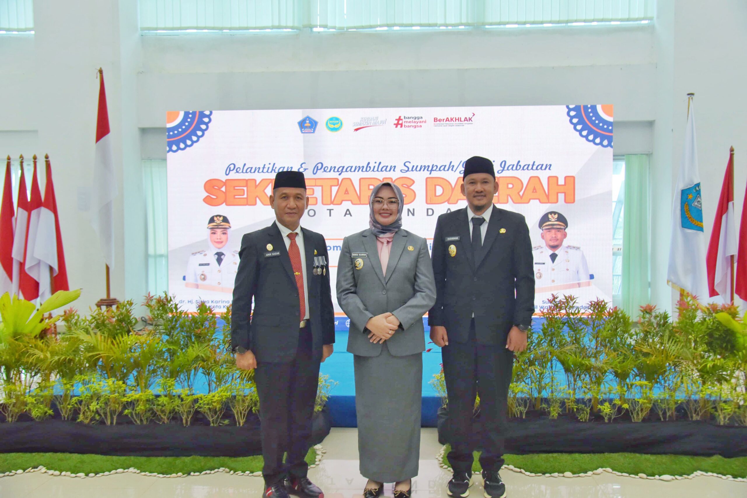 Sekda Kota Kendari Resmi Dilantik, Wali Kota Tekankan Koordinasi dan Sinergi 13 Sekda Kota Kendari Resmi Dilantik, Wali Kota Tekankan Koordinasi dan Sinergi