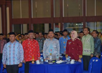 Wali Kota Kendari menghadiri pembukaan STQH ke 28 tingkat Provinsi Sultra bersama beberapa bupati di Sultra