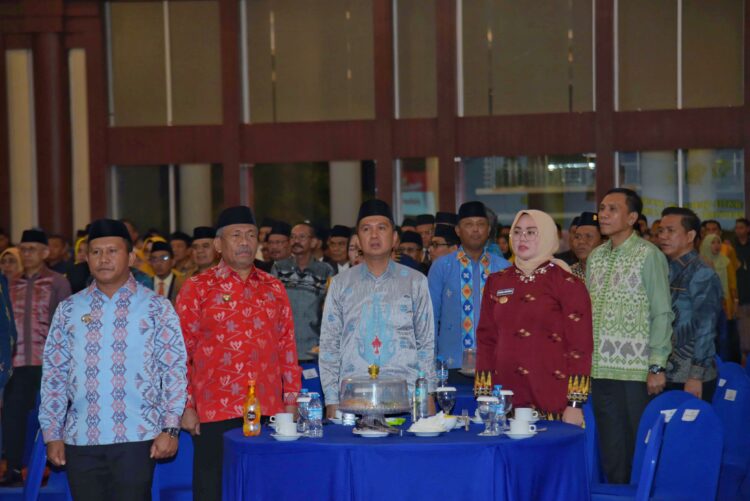 Wali Kota Kendari menghadiri pembukaan STQH ke 28 tingkat Provinsi Sultra bersama beberapa bupati di Sultra