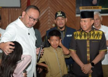 Sekjen Kemensos didampingi Gubernur Sultra dan Wakil Wali Kota Kendari di Aula BLK Kendari