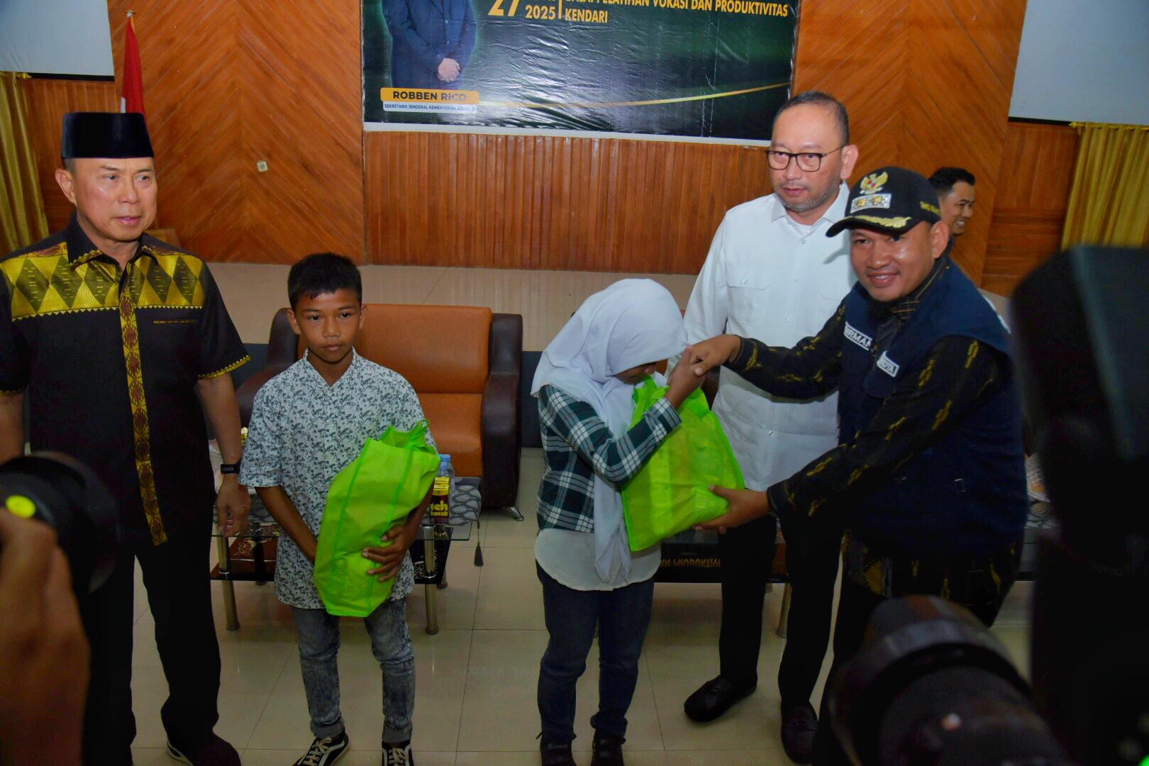 Pemkot Kendari Sediakan Lahan Dukung Program Sekolah Rakyat, Siap Terima Siswa Baru 14 Pemkot Kendari Sediakan Lahan Dukung Program Sekolah Rakyat, Siap Terima Siswa Baru