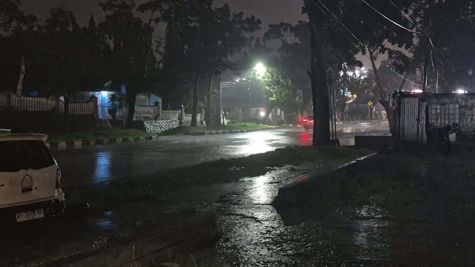 Revitalisasi Drainase di MTQ Kendari Berhasil, Hujan Dua Hari Tak Lagi Mengakibatkan Banjir 14 Revitalisasi Drainase di MTQ Kendari Berhasil, Hujan Dua Hari Tak Lagi Mengakibatkan Banjir