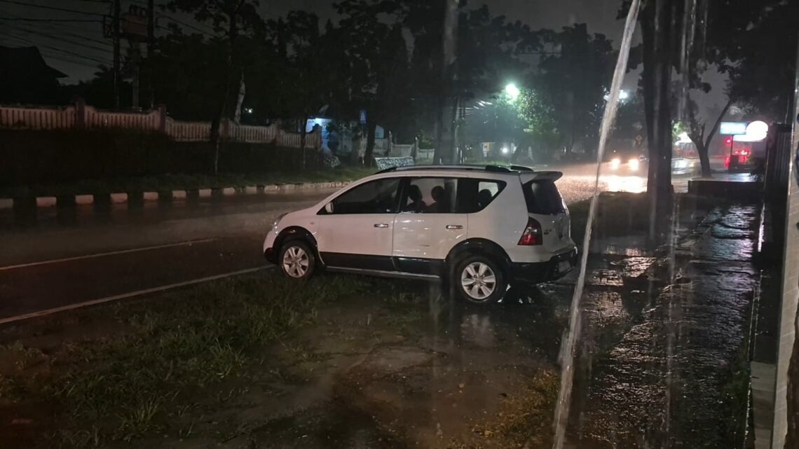 Kawasan depan eks Amik Catur Sakti Kendari sebelumnya hanya hitungan jam hujan sudah banjir, kini sudah tidak lagi meski dua hari hujan melanda Kota Kendari