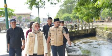 Wali Kota Kendari, Siska Karina Imran bersama Wakil Wali Kota, Sudirman