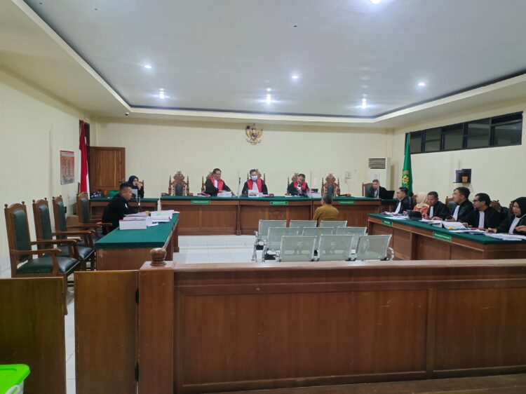 Sidang dengan agenda pemeriksaan saksi di PN Tipikor Kota Kendari, terkait anggaran makan minum Bagian Umum Setda Kendari