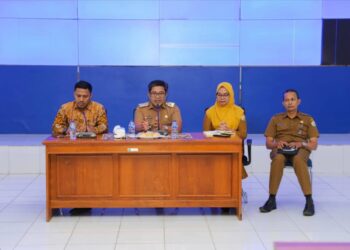 Kadis Kominfo Sultra, Dr. M. Ridwan Badallah, S.Pd., MM., menerima kunjungan DPRD Wakatobi