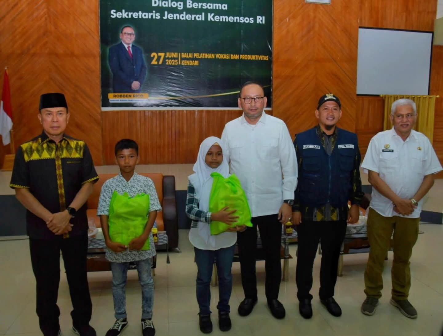 Sekolah Rakyat Setingkat SMP Akan Difokuskan di Sentra Meohai Kendari, Dimulai 14 Juli 12 Sekolah Rakyat Setingkat SMP Akan Difokuskan di Sentra Meohai Kendari, Dimulai 14 Juli