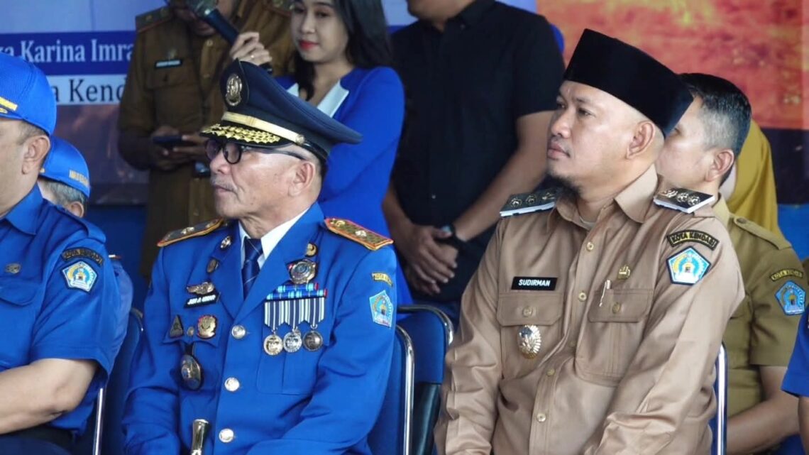 Purna Tugas, Junaidin Umar Tinggalkan Kesan Mendalam dan Dedikasi Untuk Damkar Kendari 10 Wakil Wali Kota Kendari, Sudirman bersama Kadis Damkar Kendari, Junaidin Umar