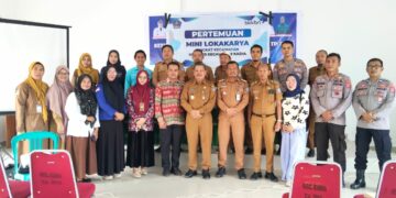 Camat Kadia bersama seluruh oeserta Mini Lokakarya Percepatan Penurunan Stunting