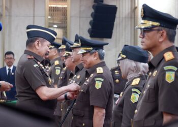 Jaksa Agung, ST Burhanuddin saat melantik sejumlah Kajati dan Pejabat Eselon II