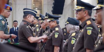 Jaksa Agung, ST Burhanuddin saat melantik sejumlah Kajati dan Pejabat Eselon II