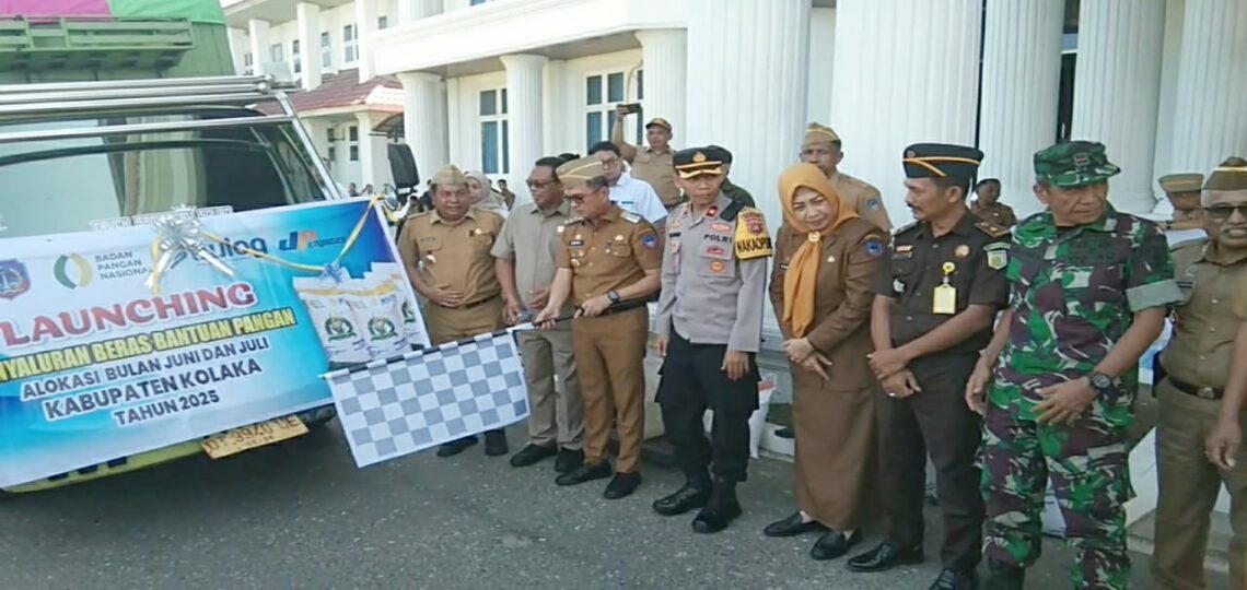 Pemda Kolaka saat launching penyaluran beras bantuan pangan