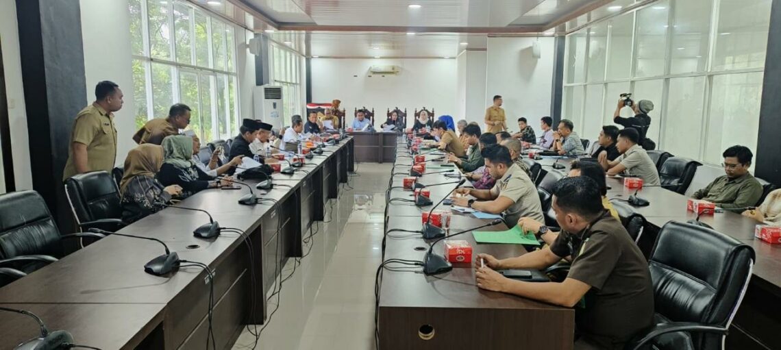 Suasana RDP di DPRD Provinsi Sulawesi Tenggara (Sultra)
