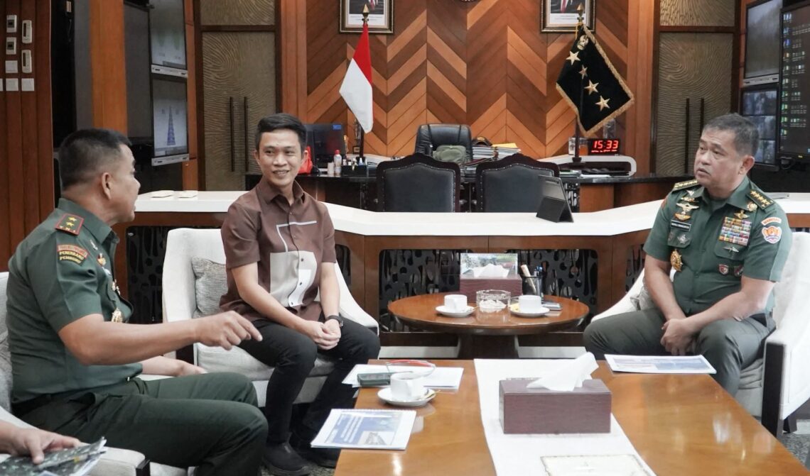 Bupati Konut saat audiensi dengan Kasad TNI AD