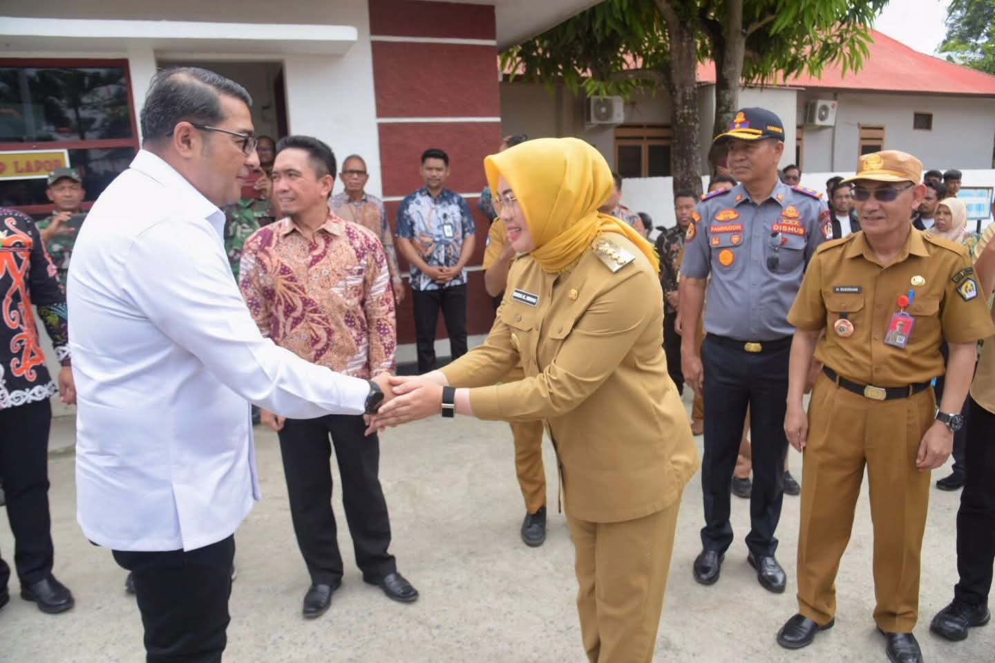 Dampingi Kunker Menkraf, Wali Kota Kendari Dukung Penuh Program Sekolah Rakyat 12 Dampingi Kunker Menkraf, Wali Kota Kendari Dukung Penuh Program Sekolah Rakyat