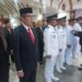 Bupati Konsel, Irham Kalenggo saat melantik pejabat Lingkup Pemda Konsel