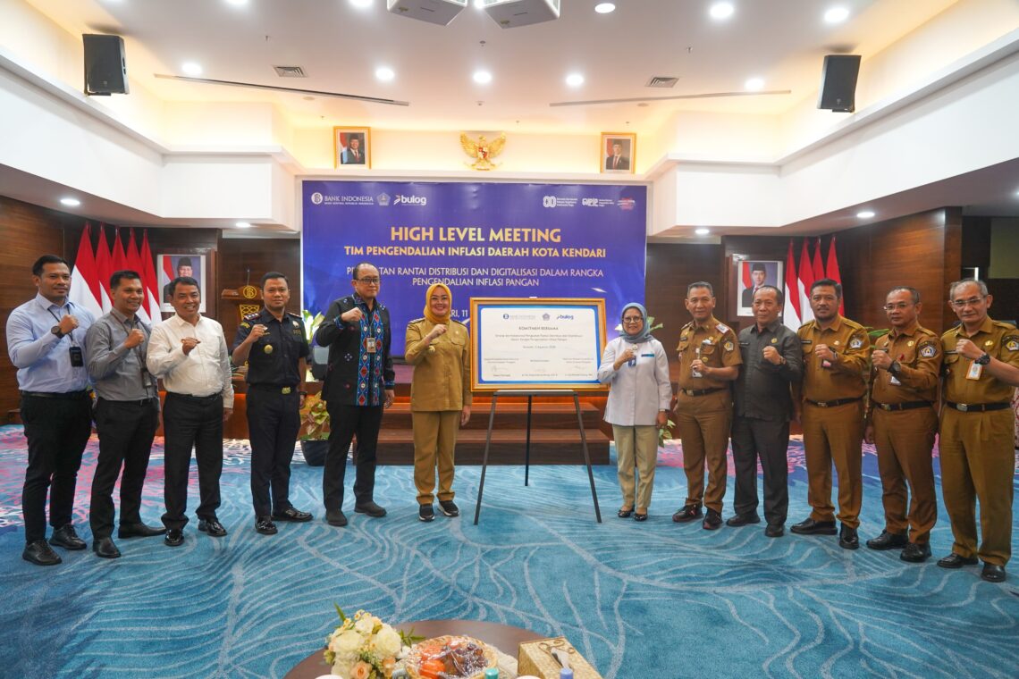 Perkuat Stabilitas Harga, Pemkot Kendari dan BI Sultra Launching 115 Kios Pangan Digital 10 Pemkot Kendari bersama BI Sultra melaunching 115 Kios Pangan Digital