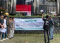 AMPUH Sultra saat aksi di depan Kantor KPK RI di Jakarta