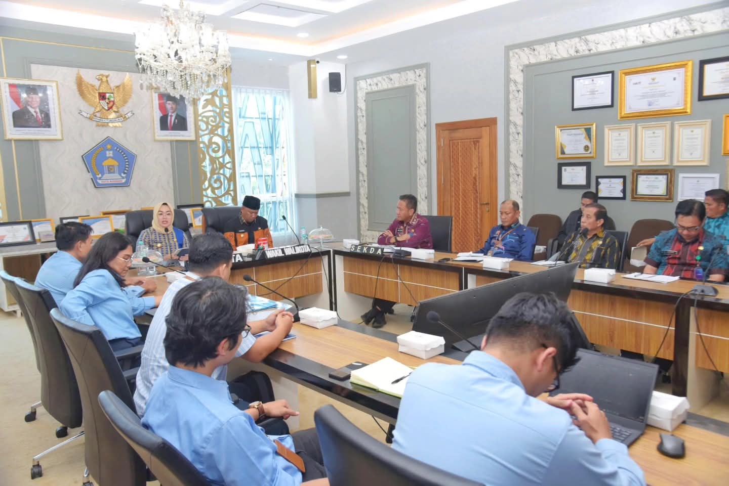 Dukung Audit BPKP, Pemkot Kendari Komitmen Transparansi Pengadaan Barang dan Jasa 12 Dukung Audit BPKP, Pemkot Kendari Komitmen Transparansi Pengadaan Barang dan Jasa