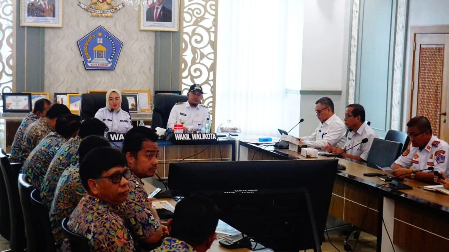 Kerja Nyata Wali Kota Kendari, Sejumlah Ruas Jalan Rusak Mulai Diperbaiki 11 Kerja Nyata Wali Kota Kendari, Sejumlah Ruas Jalan Rusak Mulai Diperbaiki