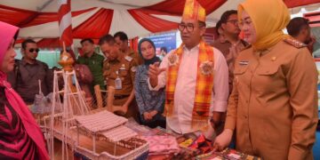 Menkraf RI, Teuku Riefky Harsya kagum produk kreatif KKMP Bende