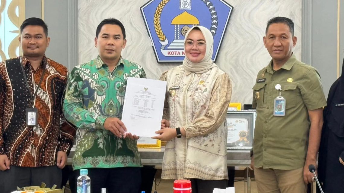 Wali Kota Kendari menyambut tim pemeriksa BPK