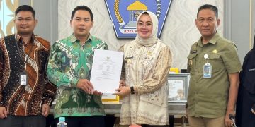Wali Kota Kendari menyambut tim pemeriksa BPK