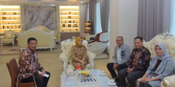 Kepala Manajer BNI Kendari, Andi Muh. Yusuf saat audiensi dengan Wali Kota Kendari, Siska Karina Imran