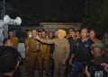 Wali Kota Kendari, Siska Karina Imran meninjau langsung lokasi pembangunan Perumahan Azalia Zaki Hills Resident yang diduga menyebabkan banjir lumpur yang merendam permukiman dan fasilitas pendidikan