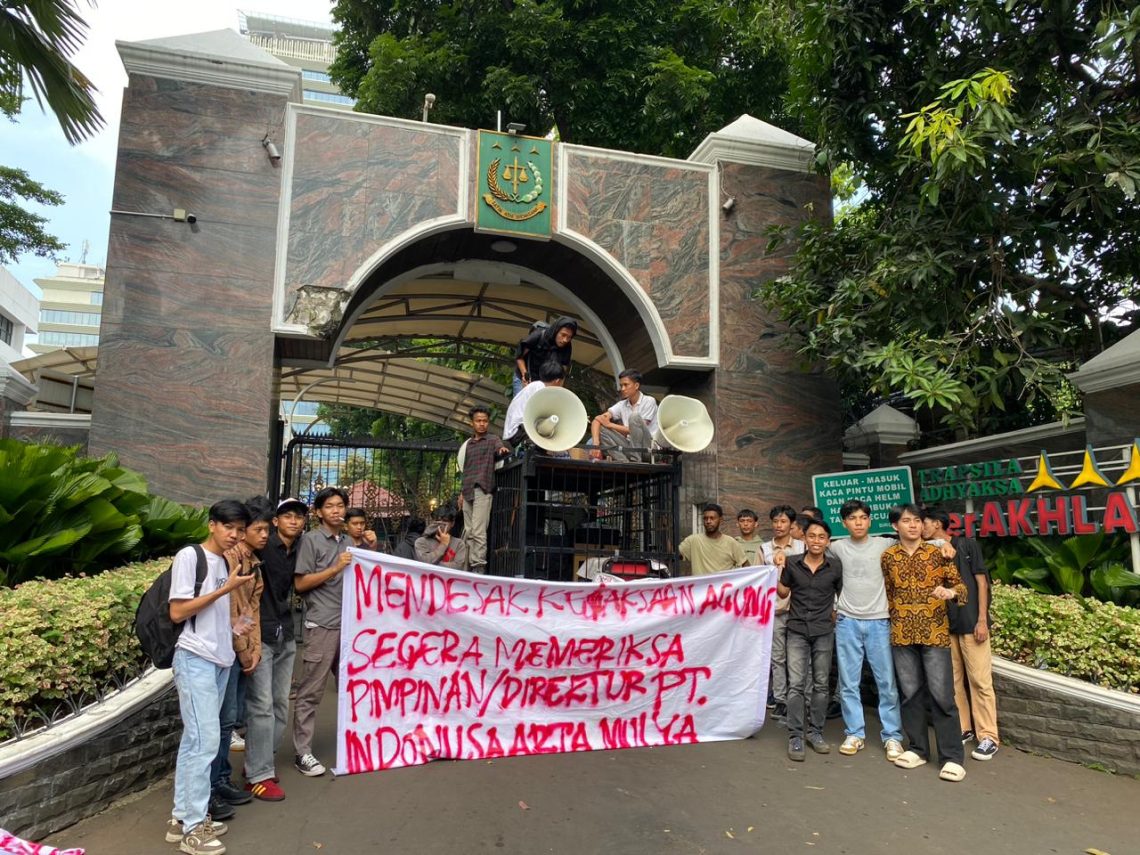 Dugaan Pertambangan Ilegal, Kejagung Didesak Segera Periksa Dirut PT Indonusa Arta Mulya 10 PERSAMA Sultra saat aksi di Kantor Kejagung RI terkait dugaan pertambangan ilegal PT Indonusa Arta Mulya