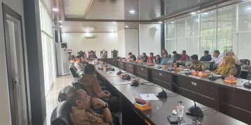 DPRD Sultra saat menggelar RDP, namun pihak PT TMS Konut mangkir