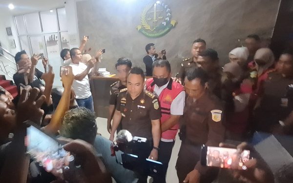 Penetapan 3 tersangka korupsi BBM Kantor Penghubung Sultra di Jakarta, oleh Kejati Sultra