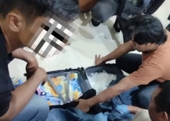 Pelaku penyelundupan narkotika jenis sabu usai diamankan BNNP Sultra