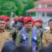 Pemda Konsel Sambut Kedatangan Grup V Kopassus di Andoolo 18 Bupati dan Wabup Konsel menyambut kedatangan Grup V Kopassus di Rujab