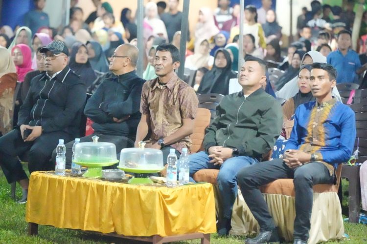 HUT Desa Pangan Jaya, Wabup Konsel Ajak Warga Sinergi Sukseskan Program Setara 10 Wabup Konsel menghadiri HUT Desa Bangun Jaya