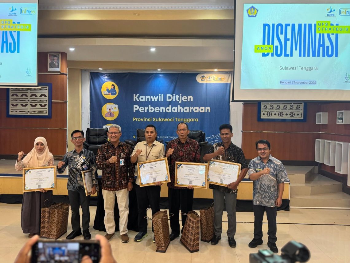 Pemda Konut Raih Penghargaan GFS Strategis Awards 2025 Dari Kementerian Keuangan 10 Pemda Konut saat meraih penghargaan GFS Strategis Awards 2025