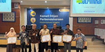 Pemda Konut saat meraih penghargaan GFS Strategis Awards 2025