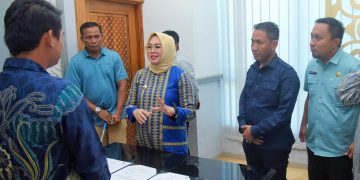 Penandatangan MoU dengan CV Jaya Subur pengelolaan sampah non organik bernilai ekonomis