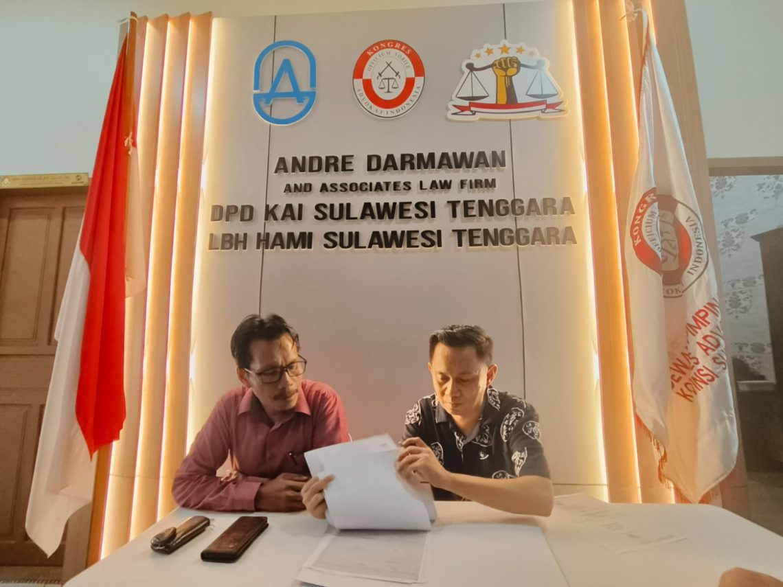 Persoalan Tanah Warisan, Oknum ASN Dilapor di Polda Sultra 10 Pelapor bersama kuasa hukum Andri Darmawan