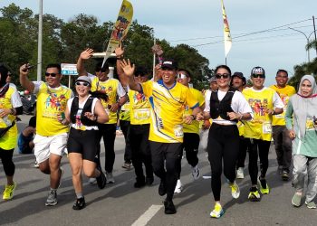 Perdana Run Gass Setara Konsel Berlangsung Semarak, Diikuti Ribuan Peserta 20 Perdana Run Gass Setara Konsel Berlangsung Semarak, Diikuti Ribuan Peserta